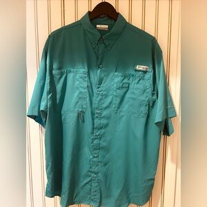 Columbia Men's Teal Button Down Shirt Size L